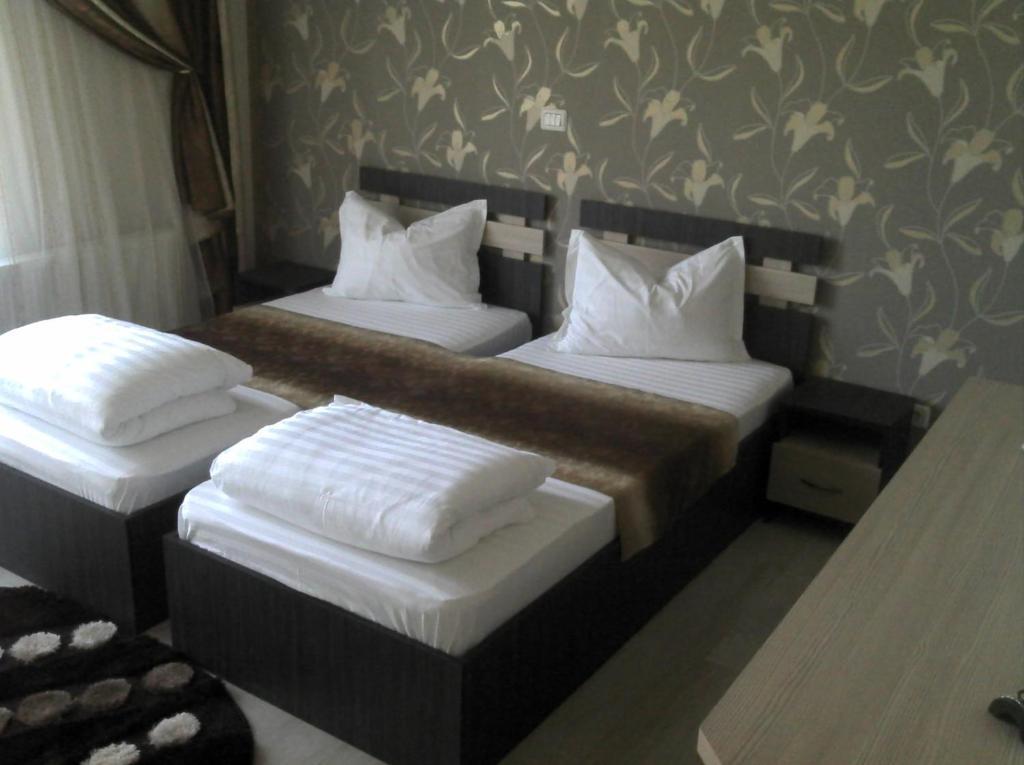 Best Hotel Hunedoara Room photo